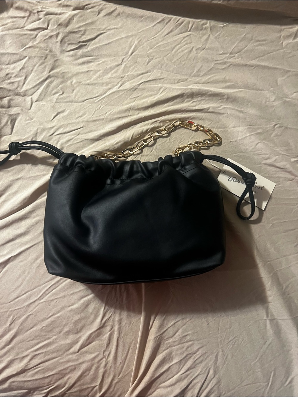 Universal Thread Black Drawstring Shoulder Bag with Gold Chain